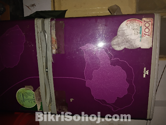 ফ্রীজ বিক্রয় করা হবে